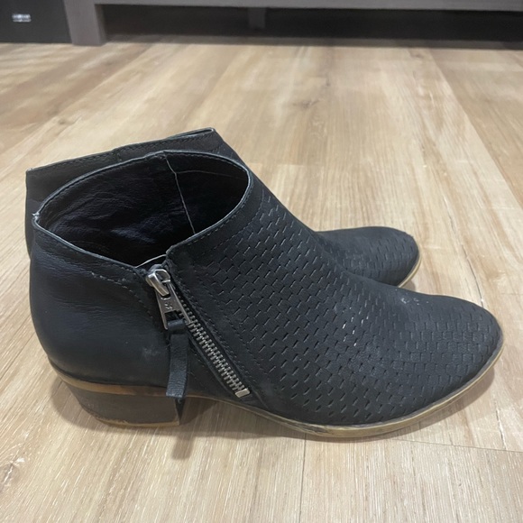 Lucky Brand leather ankle boots good condition sz7.5 - Picture 2 of 9